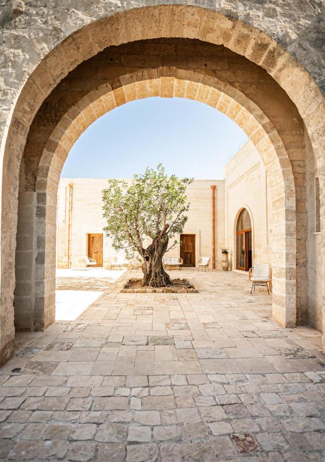 Masseria Torleanzi Wine Relais San Pietro Vernotico Exterior foto